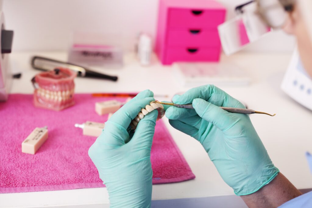 how to cope with the partial dentures